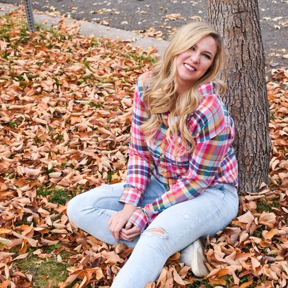 J. Crew Tops - J CREW Pink Plaid Women’s Button Down Long Sleeve Top LARGE